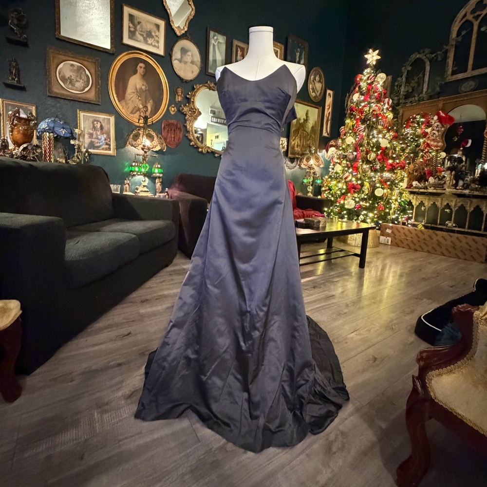 Richard Tyler Strapless Black Couture Gown - Picture 9 of 17